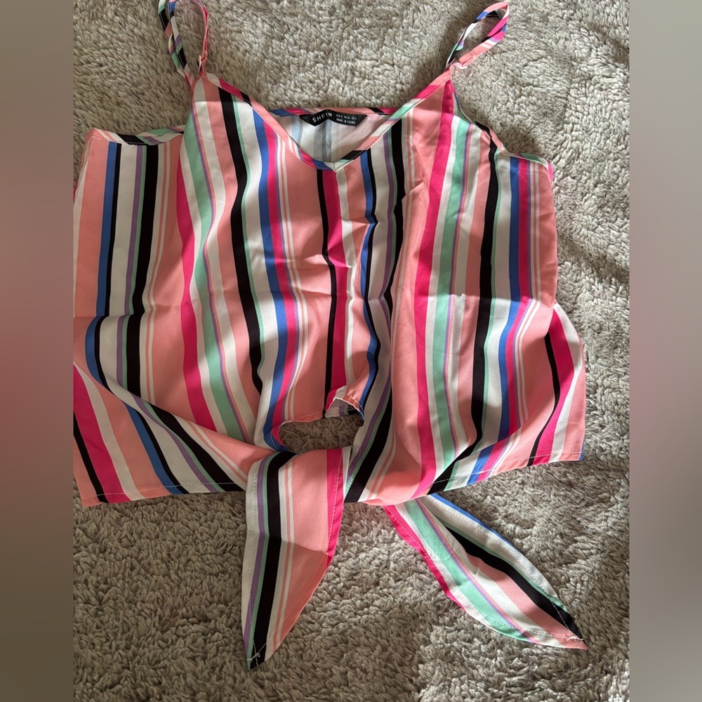 Front tie striped cropped tank